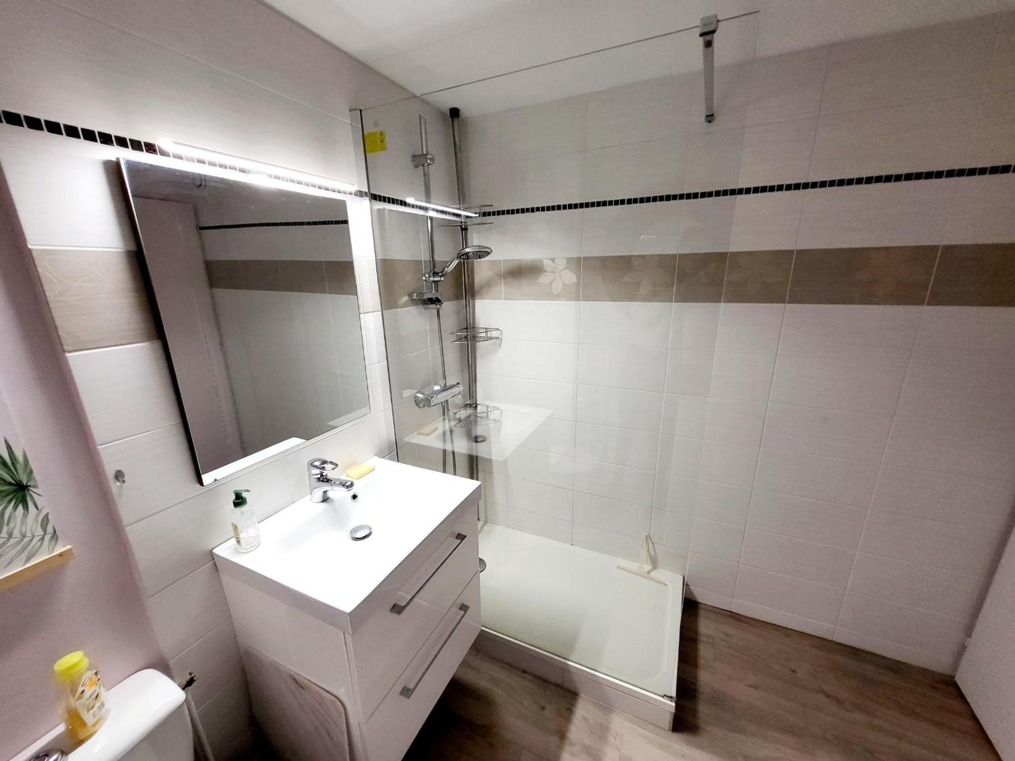 Appartement Moderne Au Centre-Ville, 150M Plage, Wifi, Confort Ideal Pour Familles - Fr-1-92-876 Les Sables-dʼOlonne Exteriér fotografie