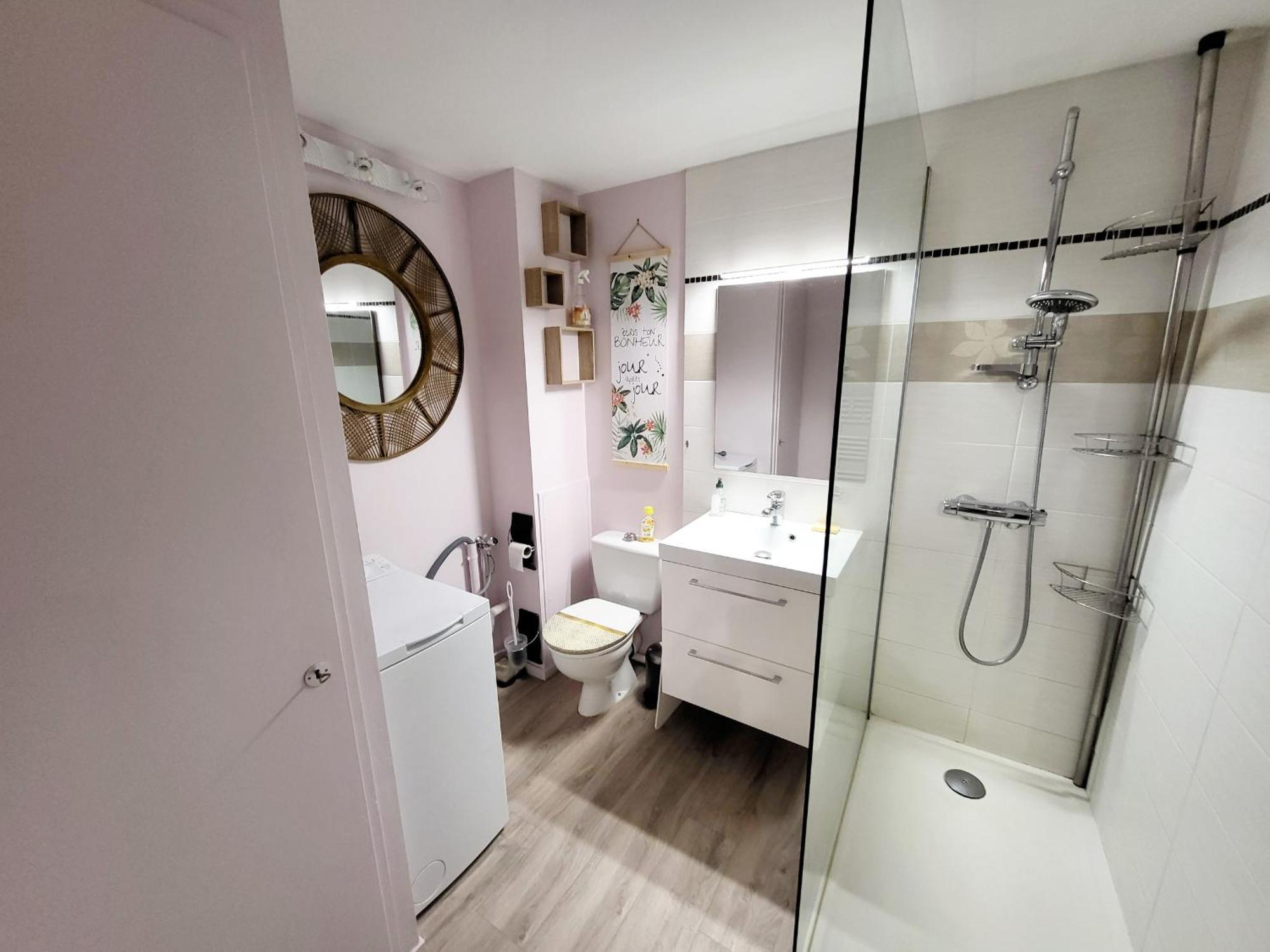Appartement Moderne Au Centre-Ville, 150M Plage, Wifi, Confort Ideal Pour Familles - Fr-1-92-876 Les Sables-dʼOlonne Exteriér fotografie